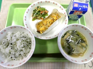 給食