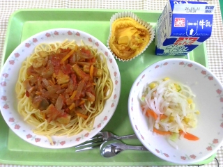 給食