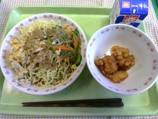 給食