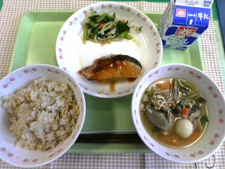 給食