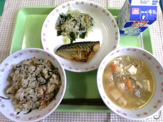 給食